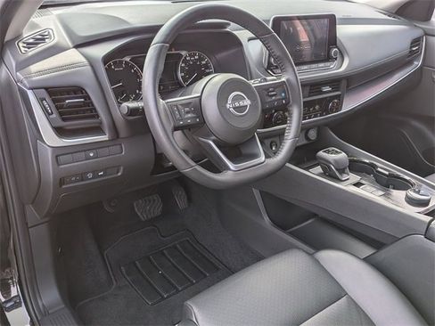 Certified 2024 Nissan Rogue SV w/ SV Premium Package image 10