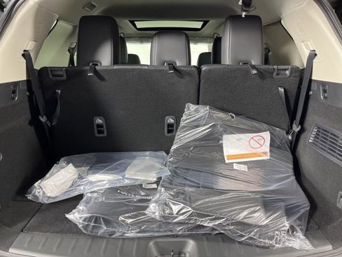 New 2026 Nissan Pathfinder SL w/ SL Premium Package AWD/4WD image 51