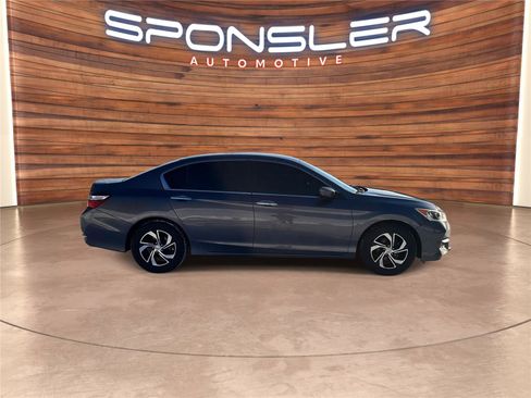 Used 2017 Honda Accord LX image 4