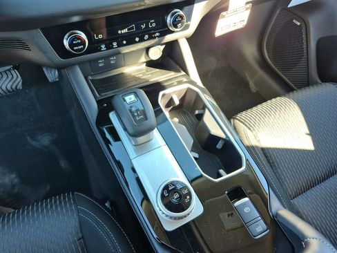 New 2026 Mitsubishi Outlander ES FWD image 15