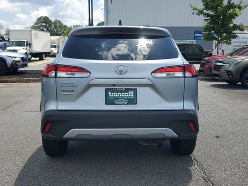 Used 2022 Toyota Corolla Cross L FWD image 5