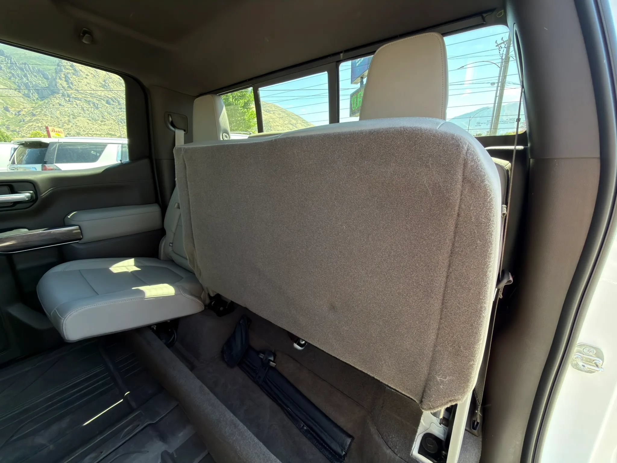 Used 2019 Chevrolet Silverado 1500 LTZ w/ LTZ Plus Package AWD/4WD image 22
