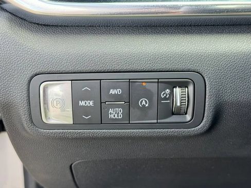 Used 2025 GMC Terrain Elevation w/ Elevation Premium Package AWD/4WD image 17