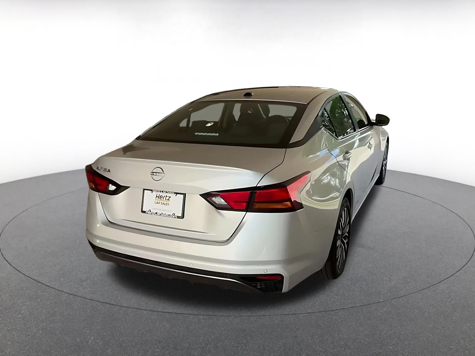 Used 2026 Nissan Altima 2.5 SV FWD image 14