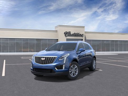 New 2025 Cadillac XT5 Luxury image 8