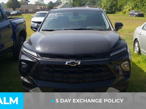 Used 2023 Chevrolet Blazer LT w/ Midnight/Sport Edition FWD image 4