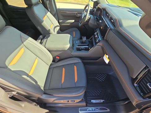 New 2026 GMC Sierra 1500 AT4 w/ AT4 Premium Package AWD/4WD image 10