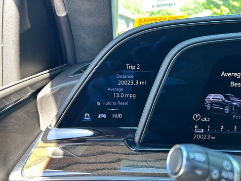 Used 2024 Cadillac Escalade Sport Platinum w/ LPO, ONYX Package AWD/4WD image 32