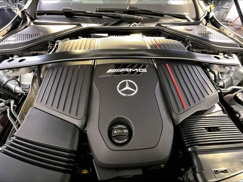 New 2026 Mercedes-Benz E 53 AMG e 4MATIC Sedan image 14