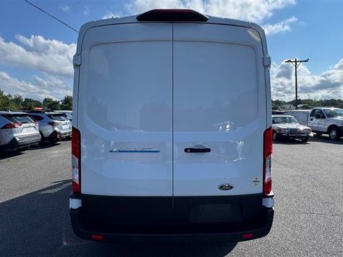 Used 2023 Ford E-Transit Medium Roof RWD image 17