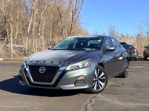 Used 2021 Nissan Altima 2.5 S FWD image 1
