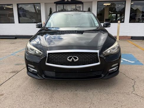 Used 2017 INFINITI Q50 3.0t Premium w/ Driver Assistance Package image 2