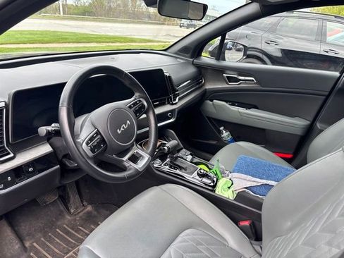 Used 2023 Kia Sportage X-Line w/ X-Line Premium Package AWD/4WD image 2