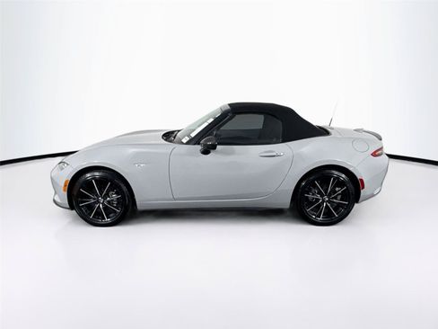 Used 2026 MAZDA MX-5 Miata Grand Touring RWD image 13