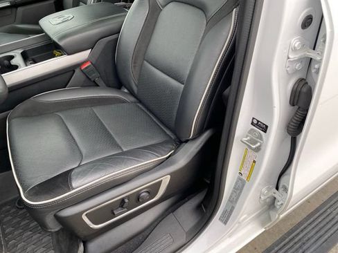 Used 2025 RAM 1500 Laramie w/ Night Edition AWD/4WD image 16