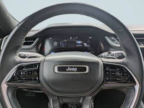 Used 2022 Jeep Grand Cherokee Overland AWD/4WD image 29