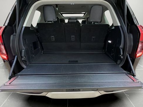 Used 2025 Ford Expedition Platinum AWD/4WD image 25