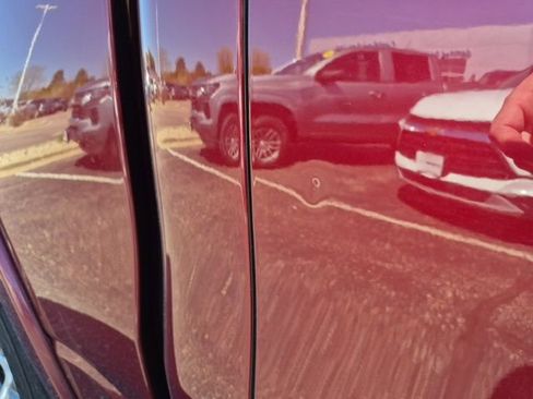 Used 2020 RAM 1500 Laramie AWD/4WD image 5