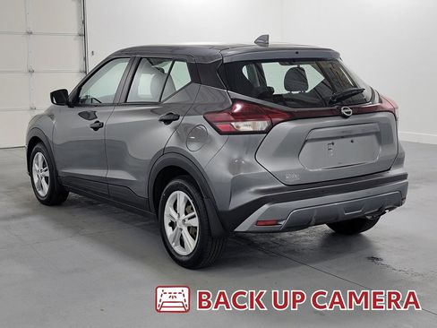 Used 2023 Nissan Kicks S image 7