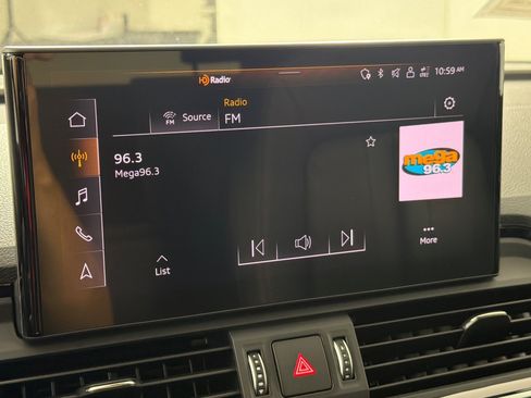 Used 2023 Audi Q5 2.0T Premium w/ Convenience Package AWD/4WD image 17