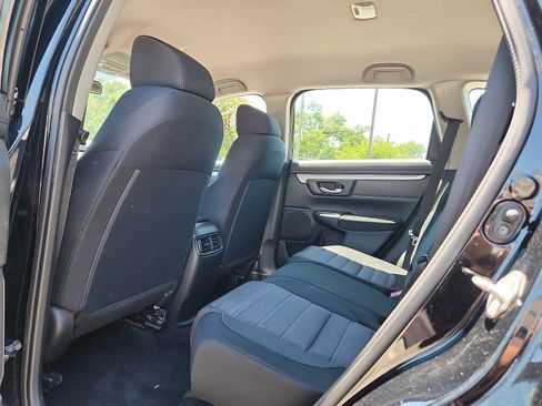 Used 2018 Honda CR-V LX image 10