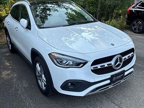 Used 2022 Mercedes-Benz GLA 250 4MATIC image 2