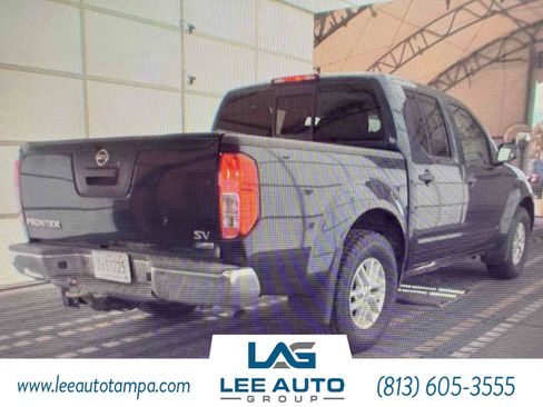 Used 2019 Nissan Frontier SV RWD image 2