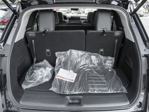 Certified 2026 INFINITI QX60 Luxe w/ Cargo Package FWD image 41
