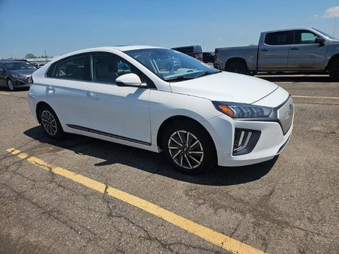 Used 2020 Hyundai Ioniq Limited FWD image 3