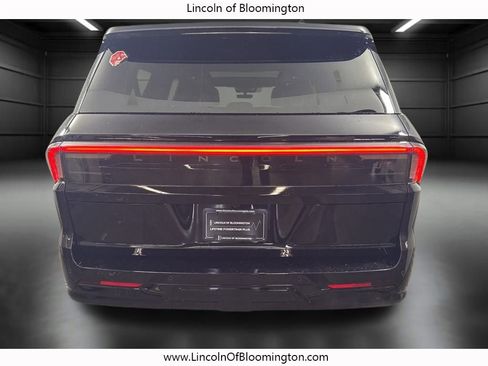 New 2025 Lincoln Navigator L Reserve w/ Jet Appearance Package image 6