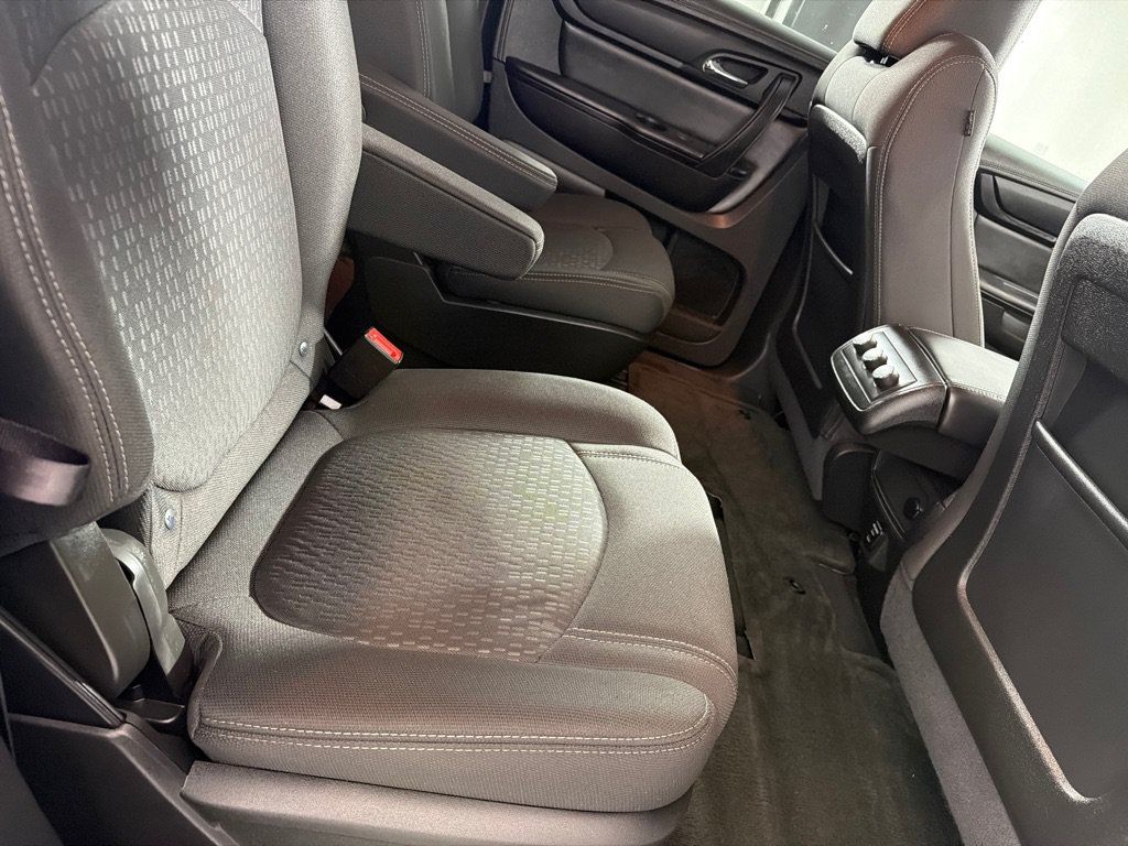Used 2015 GMC Acadia SLE FWD image 22