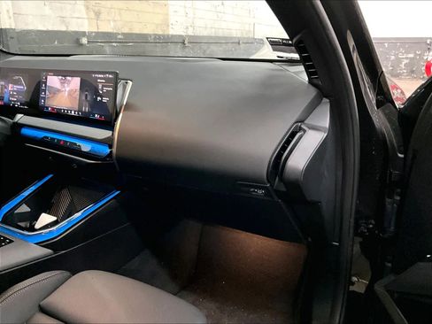 Certified 2025 BMW X3 xDrive30i w/ Convenience Package image 18