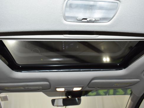 Used 2019 Honda HR-V Touring image 31