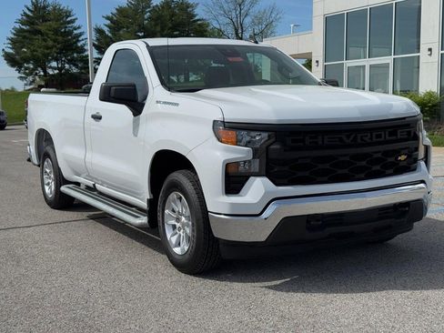 Used 2025 Chevrolet Silverado 1500 W/T RWD image 2
