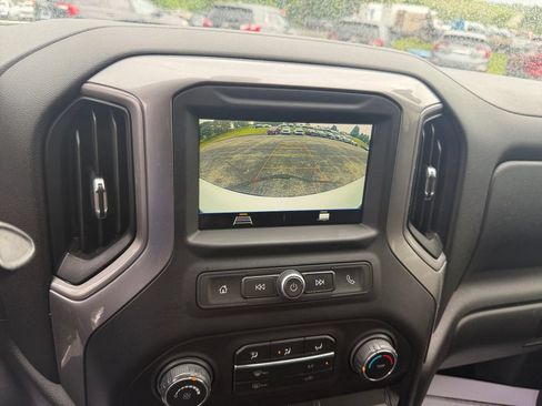 Certified 2019 Chevrolet Silverado 1500 Custom Trail Boss w/ Custom Convenience Package AWD/4WD image 18