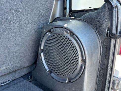 Used 2010 Jeep Wrangler Sahara w/ Mopar Chrome Edition Group image 18