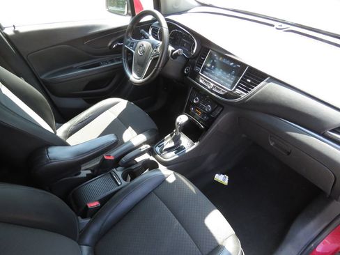 Used 2019 Buick Encore Preferred AWD/4WD image 14