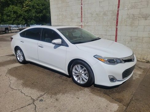 Used 2014 Toyota Avalon XLE Premium image 1