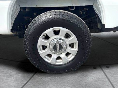 Used 2024 Ford F250 XLT w/ FX4 Off-Road Package AWD/4WD image 18