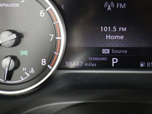 Used 2023 Nissan Rogue SL FWD image 40