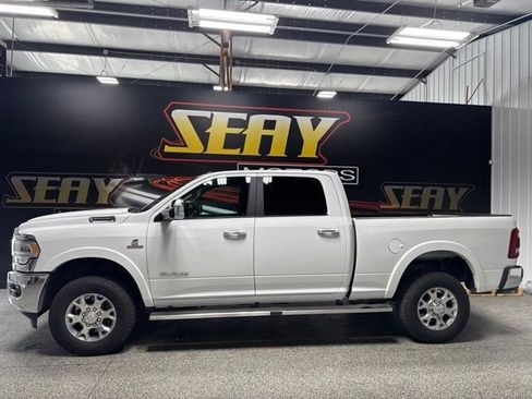 Used 2021 RAM 2500 Laramie AWD/4WD image 2