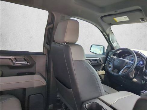 Used 2025 Chevrolet Silverado 1500 ZR2 AWD/4WD image 19