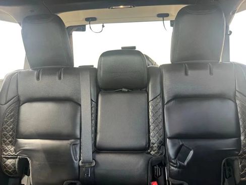 Used 2021 Jeep Wrangler Unlimited Sahara AWD/4WD image 18
