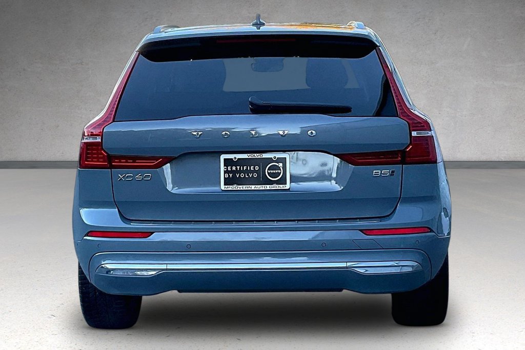 Used 2023 Volvo XC60 B5 Plus AWD/4WD image 6