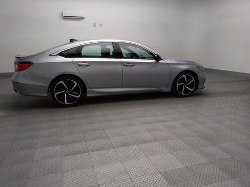 Used 2022 Honda Accord Sport image 11