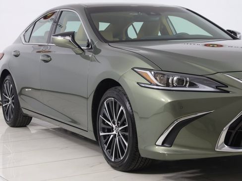 Used 2024 Lexus ES 350 w/ Premium Package image 41