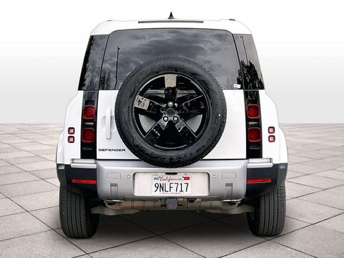 Used 2024 Land Rover Defender 110 S image 6