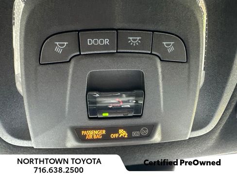 Used 2023 Toyota Corolla SE FWD image 44