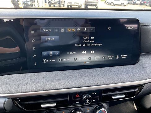 Used 2025 Nissan Kicks SV FWD image 30