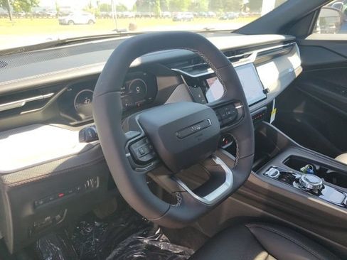 Used 2026 Jeep Cherokee Limited AWD/4WD image 8